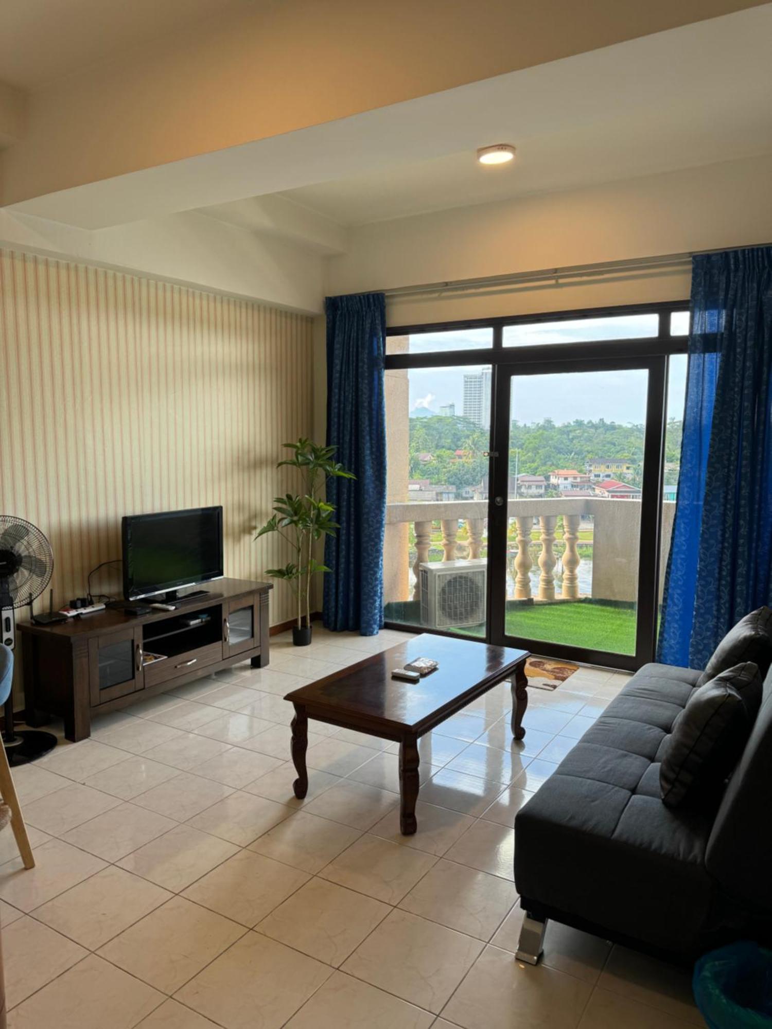Riverview Home @Waterfront Kch Kuching Zimmer foto